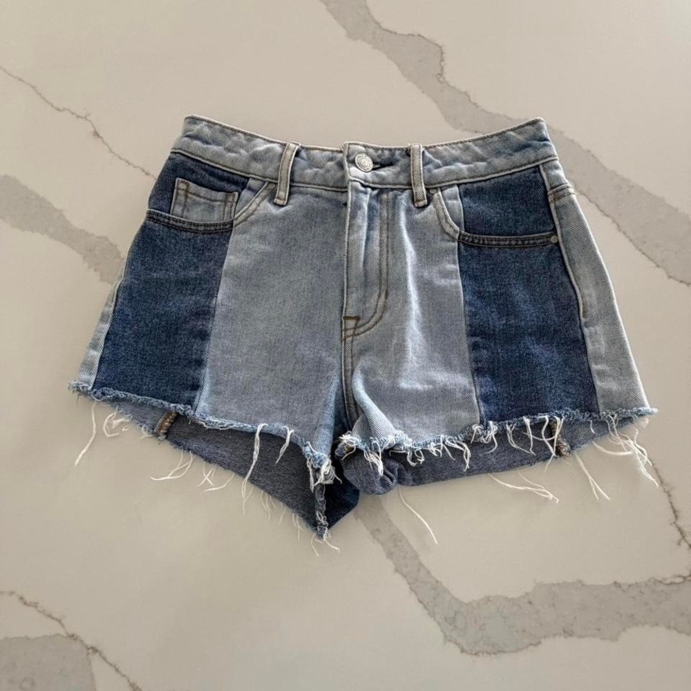 PacSun Womens High Rise Colorblock Denim Shorts Blue Patchwork Raw Hem Size 27
